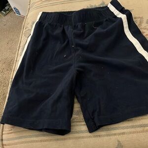 Boy’s place shorts 4t